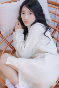 美女胸18下看禁止免费视频